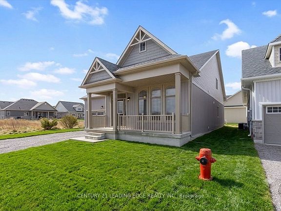 2nd image of 38 Palmira Dr