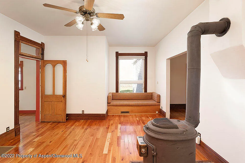 3 bed, 1437 sqft, $6,295 — Photo 4