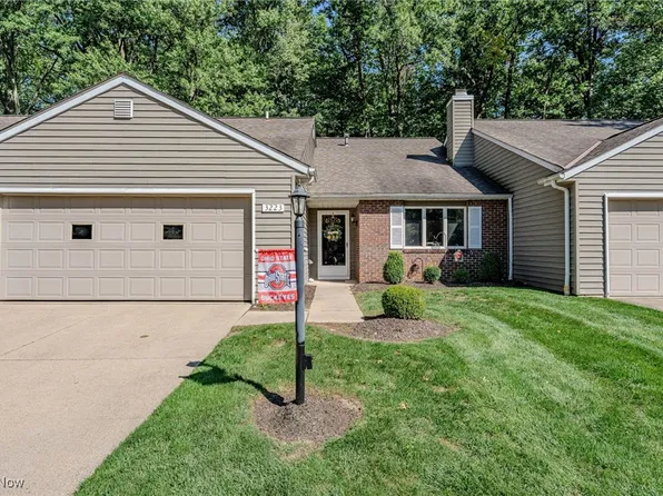3223 Balsam Dr, Westlake, OH 44145