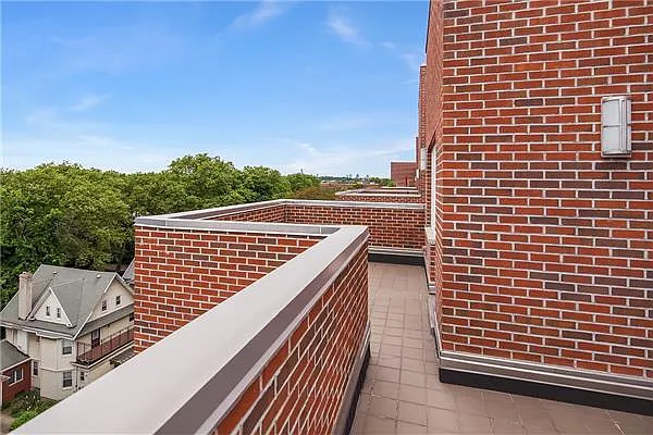 Rented by Poljan Properties Inc. | media 6