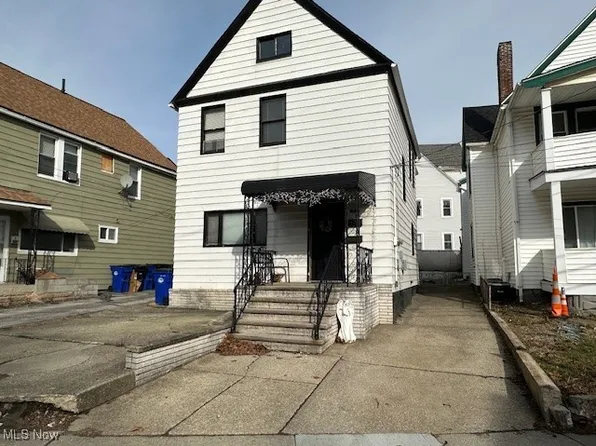 1913 Coltman Rd, Cleveland, OH 44106