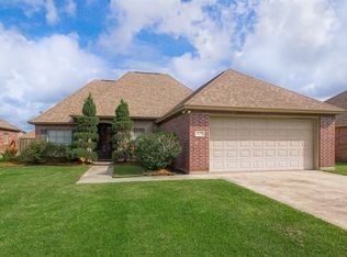 11427 Pleasant Knoll Dr, Denham Springs, LA 70726