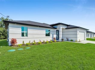 2506 30th St SW, Lehigh Acres, FL 33976