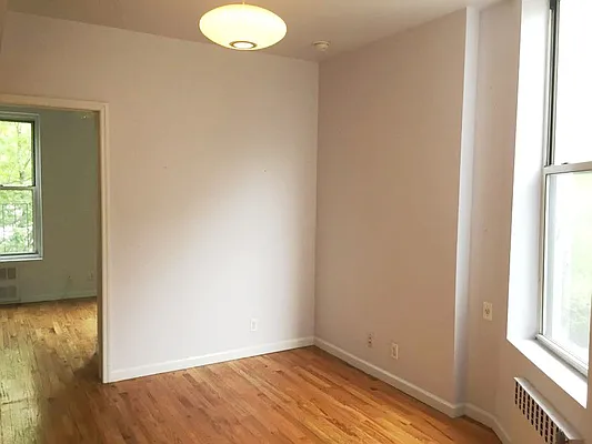 Rented by Waverly Realty Associates | media 24