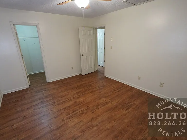 200 Pilgrams Way #21 — Photo 2