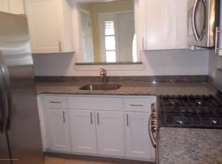 15 Morning Glory Ct, Toms River, NJ 08755