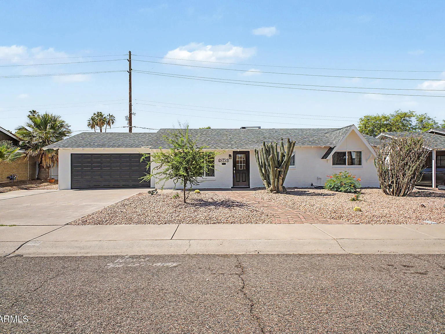 4 bed, 2.0 bath, 1830 sqft, $2,975 — Photo 3