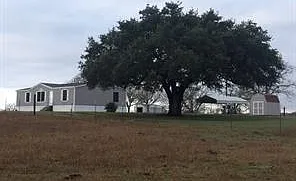 3 bed, 2.0 bath, 1200 sqft, $1,450 — Photo 3