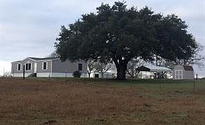 3rd image of 499 Mount Pleasant Rd #A