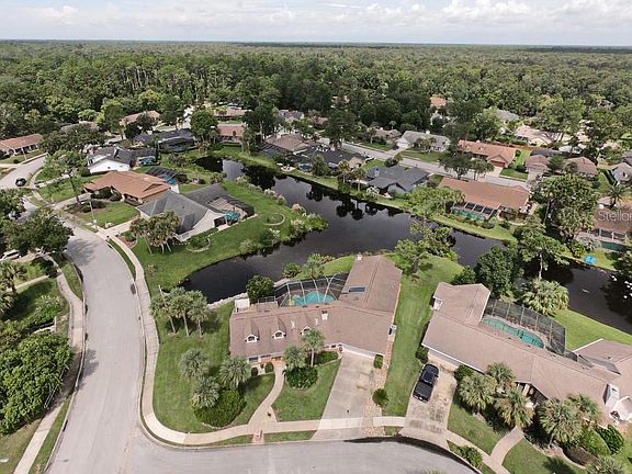 5th image of 909 Riverbend Blvd