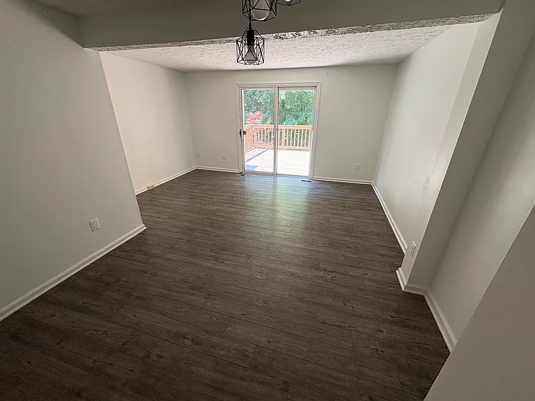 8527 Koluder Ct — Photo 14