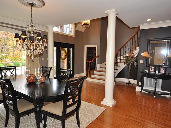 4th image of 2533 Stone Creek Dr