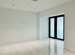 1155 102nd St #9, Miami Beach, FL 33154