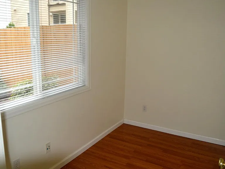 1757 NW 58th St #D — Photo 12