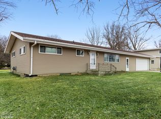 214 W Cedar, Hubbard, IA 50122