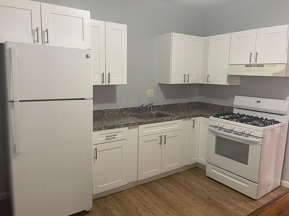 Brand New Kitchen and appliances