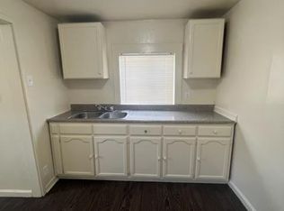 148 N U St APT C, Fresno, CA 93701