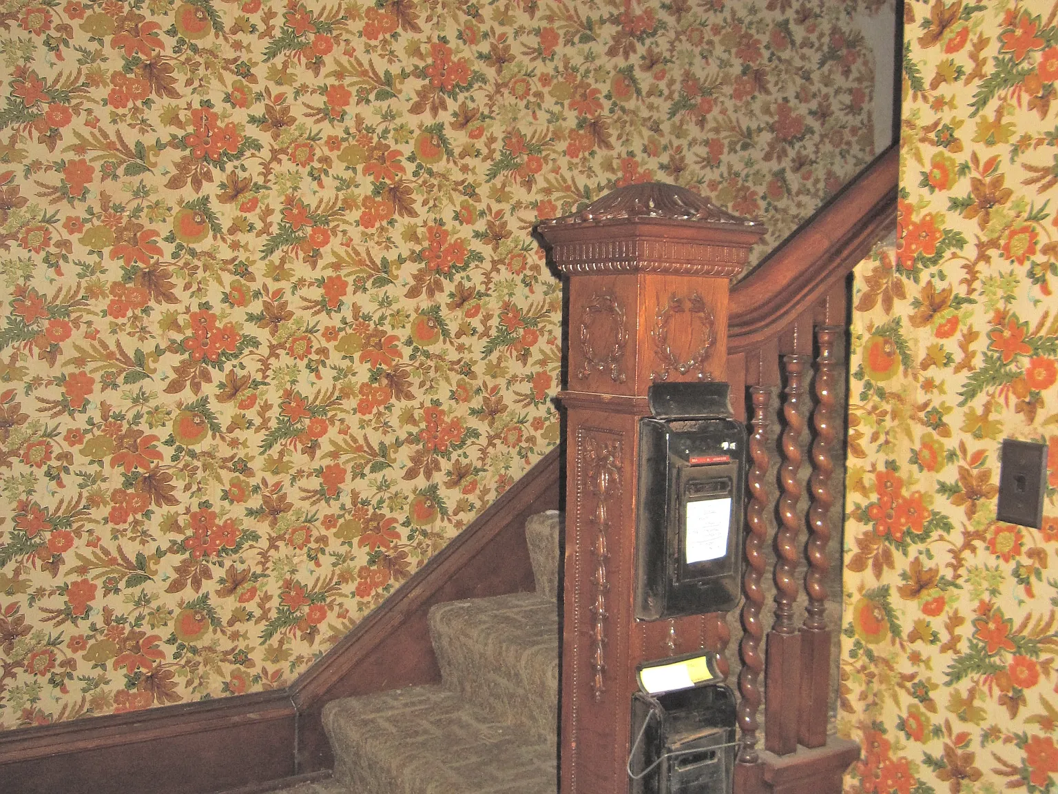 304 W Jackson St — Photo 4