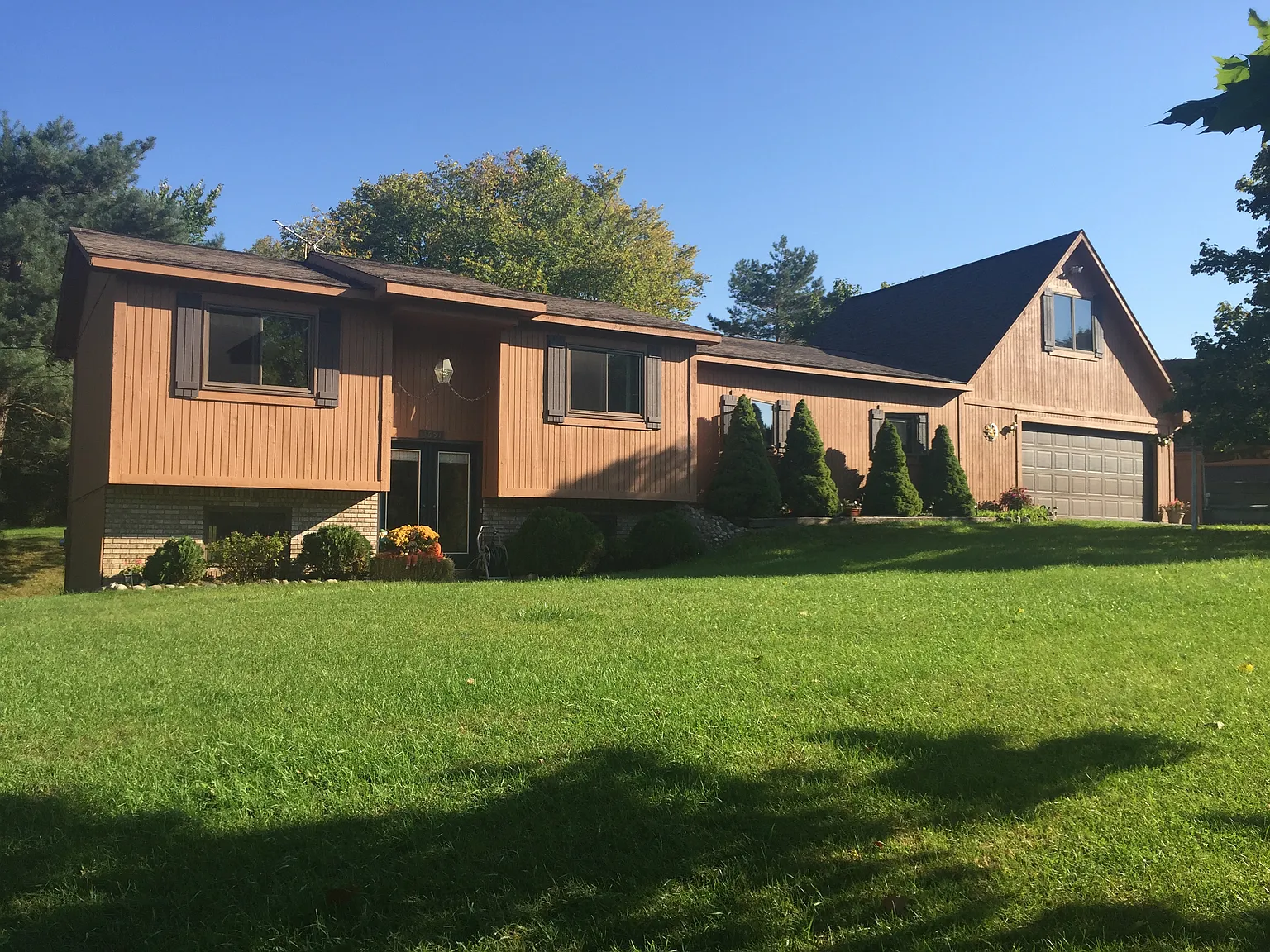 3651 Wood Point Dr photo 1