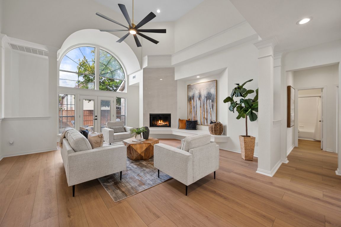 next background image