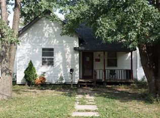 208 N Sherman St, Girard, IL