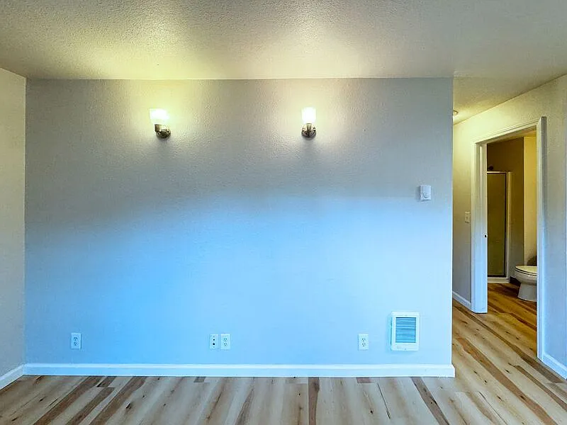 Building Photo - 950 Patterson St #2
