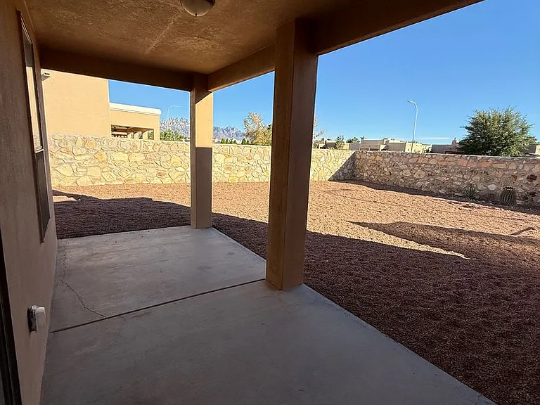 4804 Camino Dos Vidas — Photo 37