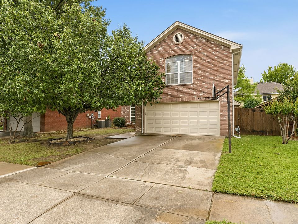 1st image of 2134 Stoneridge Dr
