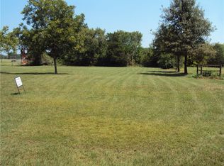 640 N Walnut St, Van, TX 75790