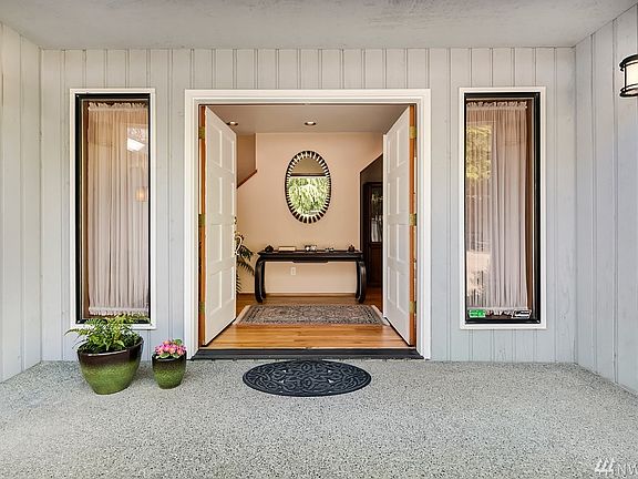 5th image of 11224 116th Avenue Ct NW