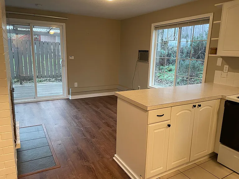 4360 Imperial Dr — Photo 6