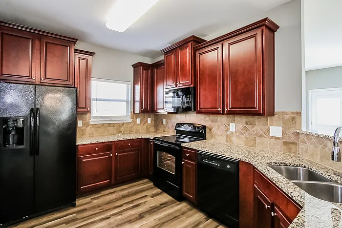 465 Lory Ln — Photo 3