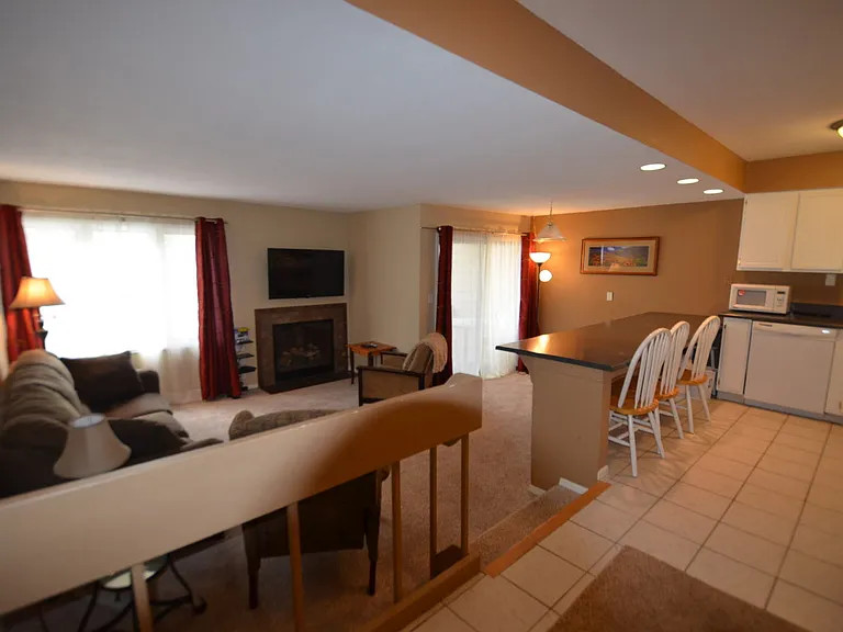 501 Asgard Haus 246 Broken Lance Dr #501 — Photo 2