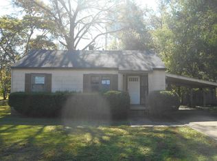 307 W Barton Ave, Greenwood, MS 38930