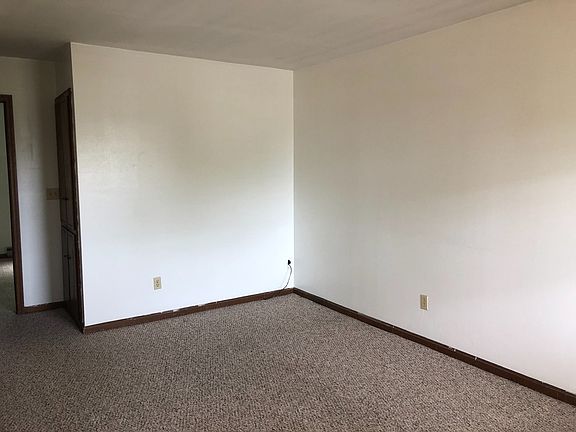 3rd image of 1601 S Fresno St #20