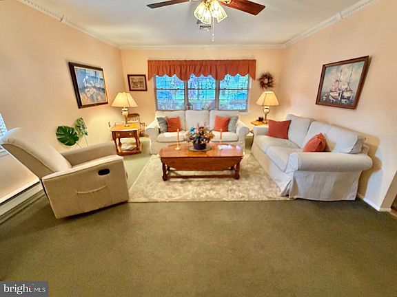 2nd image of 11 Chesterfield Ct