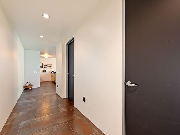 5th image of 1494 Union St Unit 305
