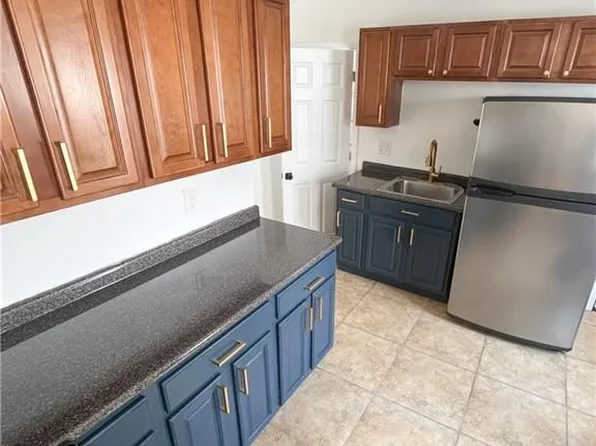 114 Warren Ave, East Providence, RI 02914