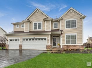 868 Parkside Ln, Yorkville, IL 60560