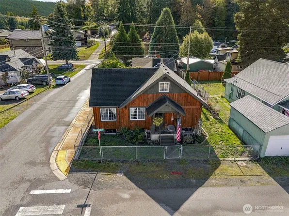 300 Standford Avenue, Carbonado, WA 98323