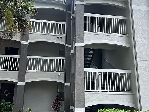 2nd image of 14025 Fairway Island Dr APT 327