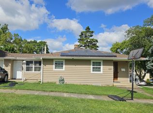 235 Zengele Ave, Aurora, IL 60505