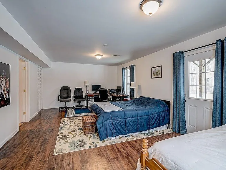 458 Jacobsen Dr #1 — Photo 2