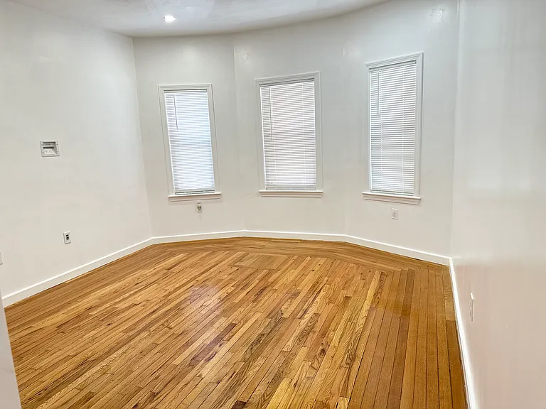 14 Victory Rd #2 — Photo 11