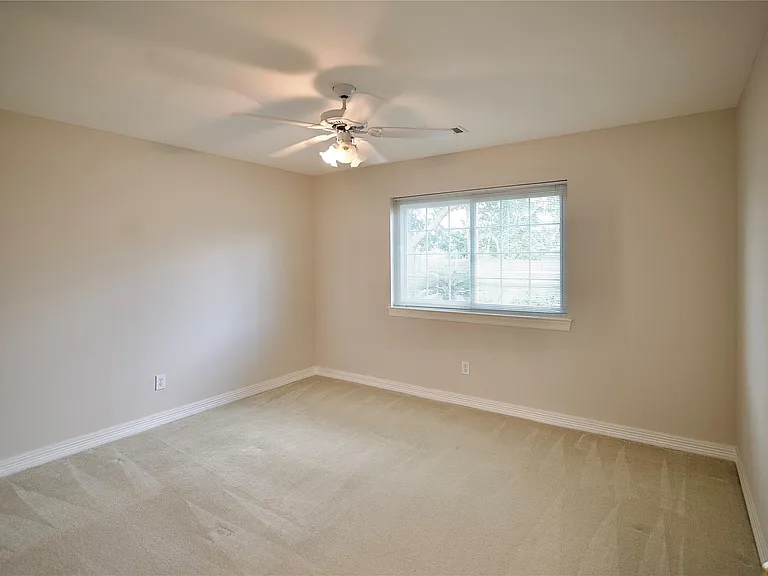 1839 Lake Winds Dr — Photo 28