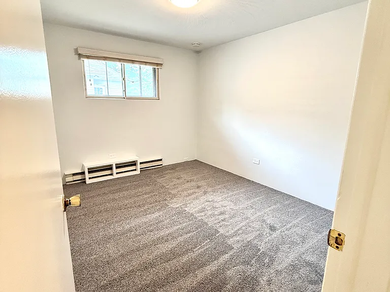 808 Oneida St — Photo 9