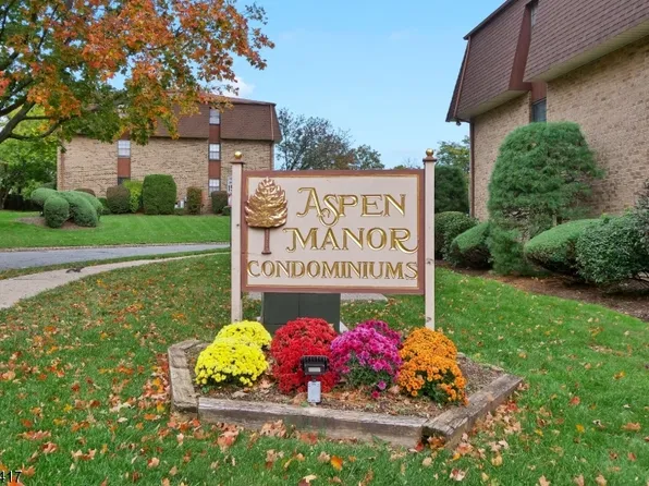 23C Powderhorn Ct BLDG 2 #23, Woodbridge Twp., NJ 07095