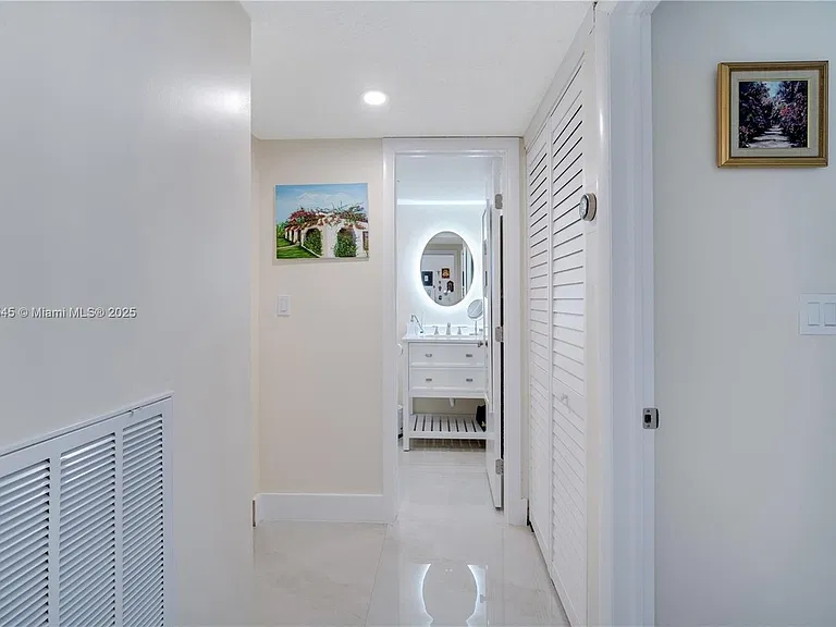 13370 SW 89th Ter #E — Photo 12