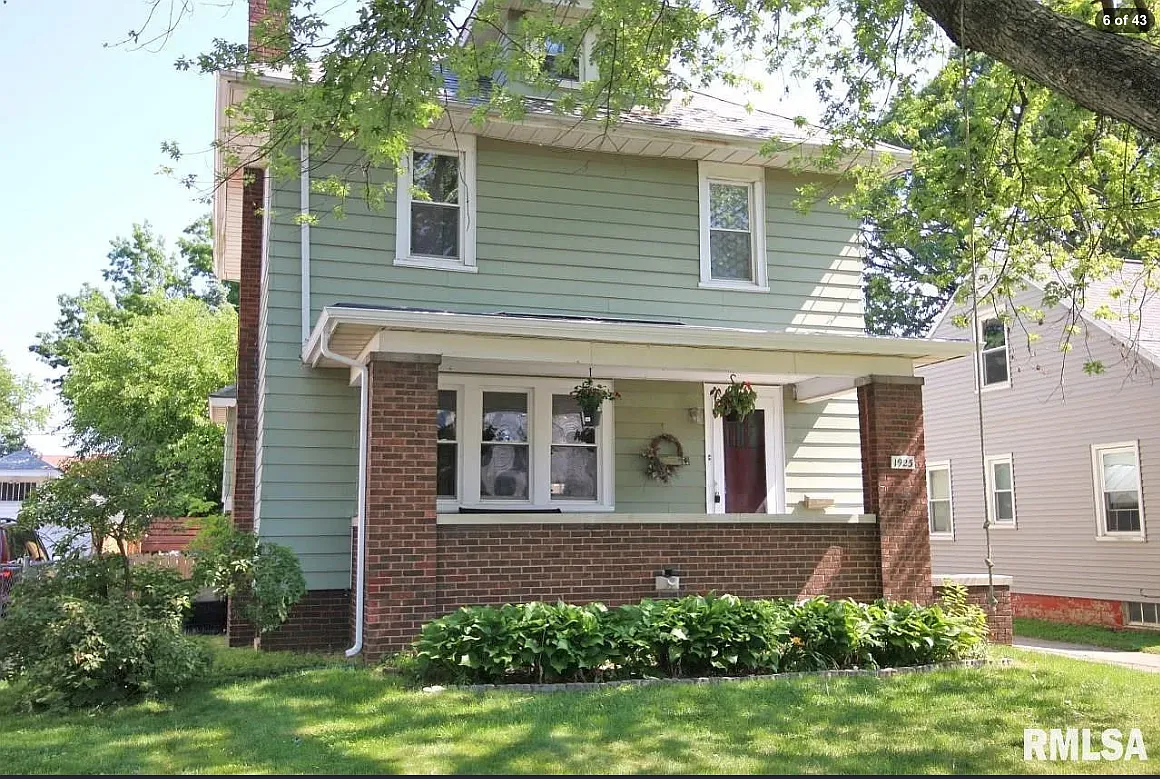 4 bed, 1913 sqft, $1,425 — Photo 1