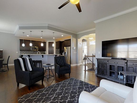 5th image of 1127 Pinehurst Ct
